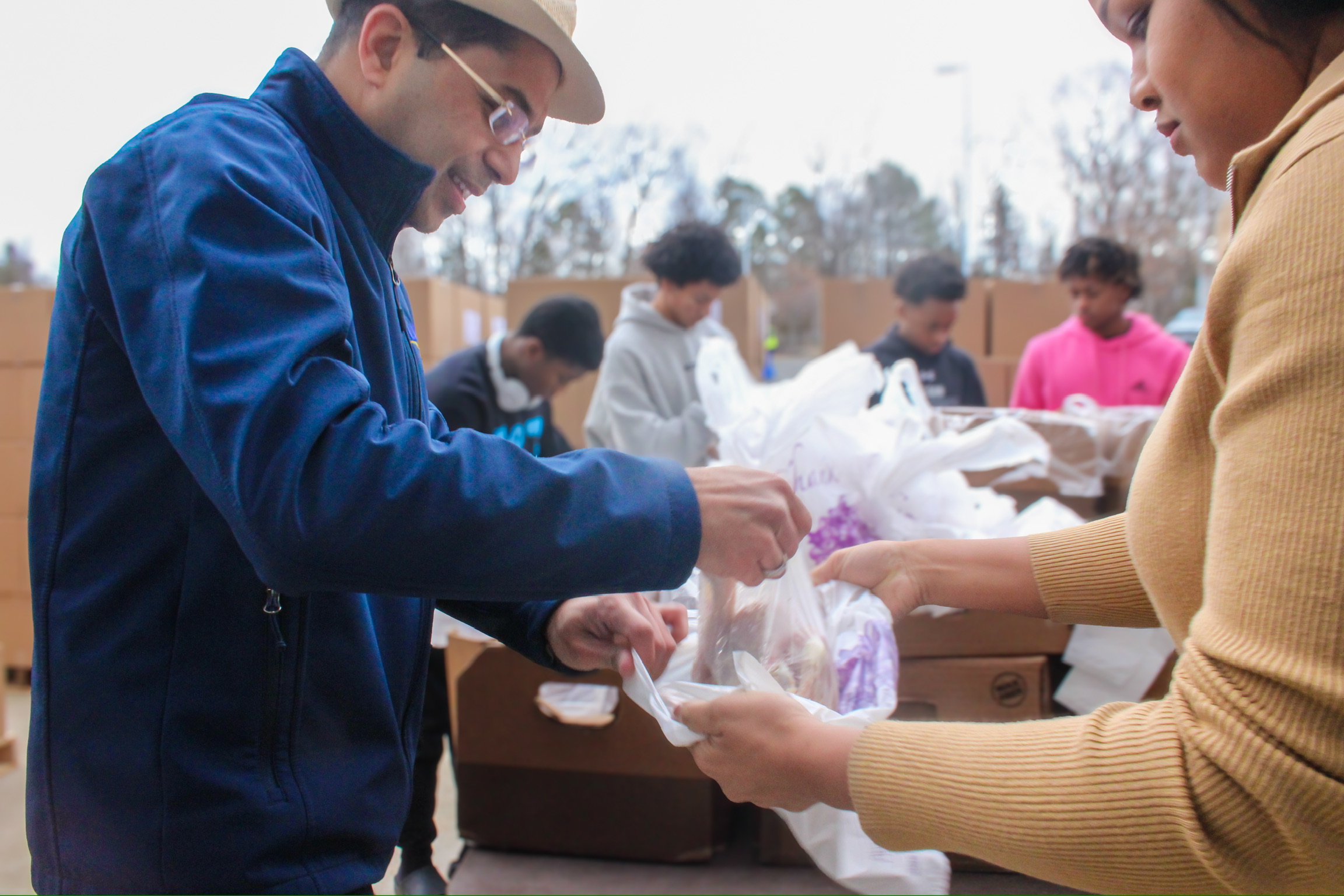 Sharing the Love 2026: De Lune Corp Delivers Food Support to 500 Families